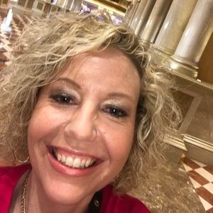 Meet your Posher, Anne